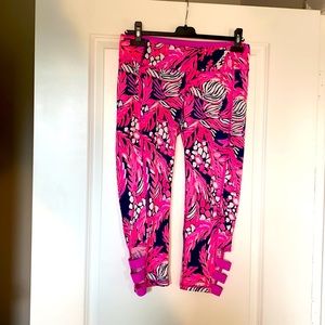 Lilly Pulitzer Luxletic Capri Leggings Size Large